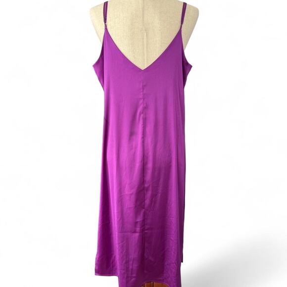 Purple satin maxi dress - The Drop - Picture 4 of 5